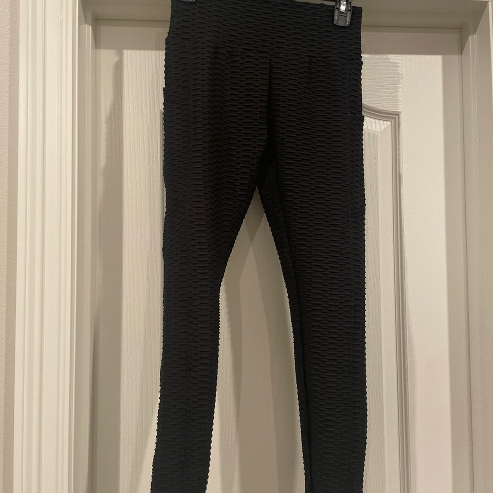 Black Textured Leggings
